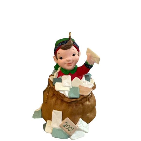 Hallmark, Letters, Globe and Mrs. Claus, 2001 -3 piece Ornament Set - Picture 10 of 12